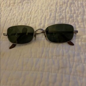 Vintage Ray Ban sunglasses. Great condition